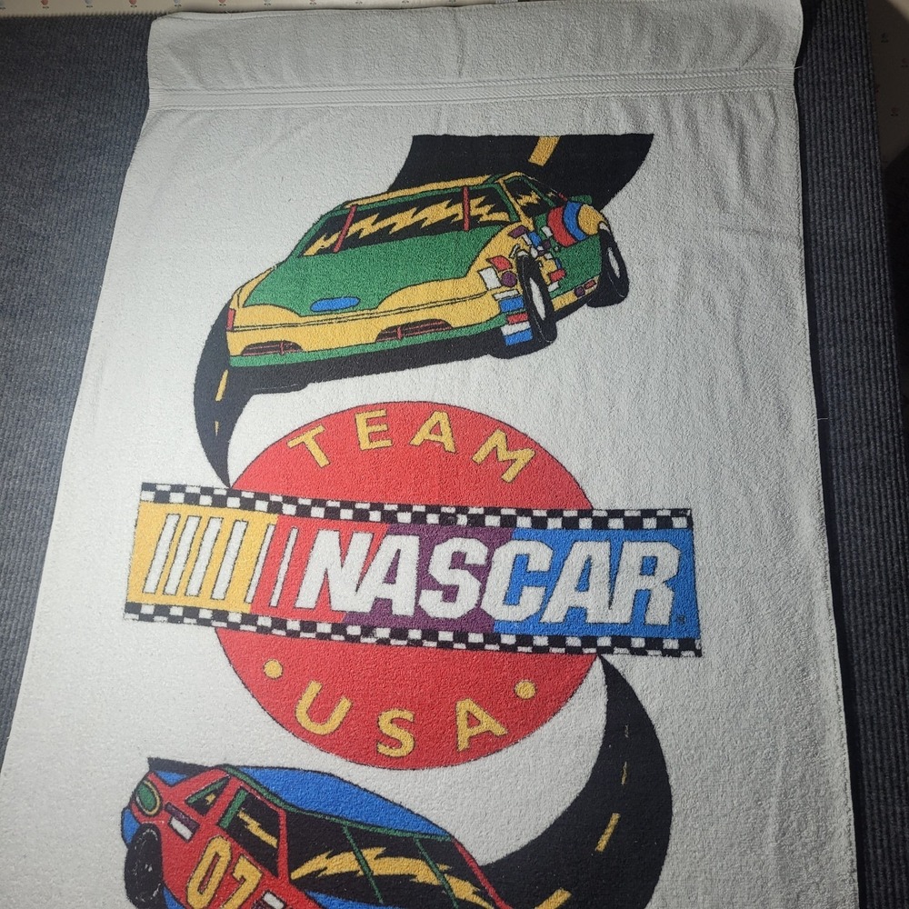 Vintage 80s Nascar Beach Towel Team USA Racing Race Cars -‎ USA Made